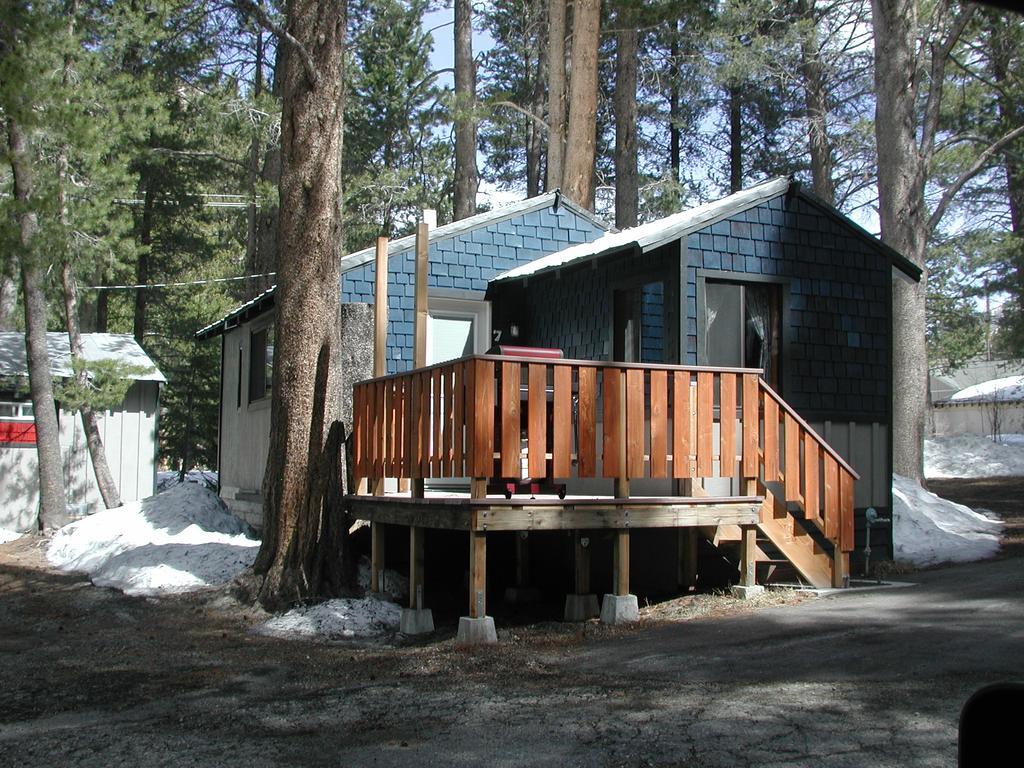Reverse Creek Lodge June Lake Exterior photo